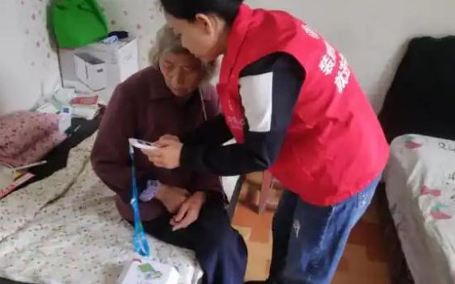 数智助老暖心相伴!中国移动安徽公司适老化服务守护银龄美好生活 数智助老暖心相伴!中国移动安徽公司适老化服务守护银龄美好生活